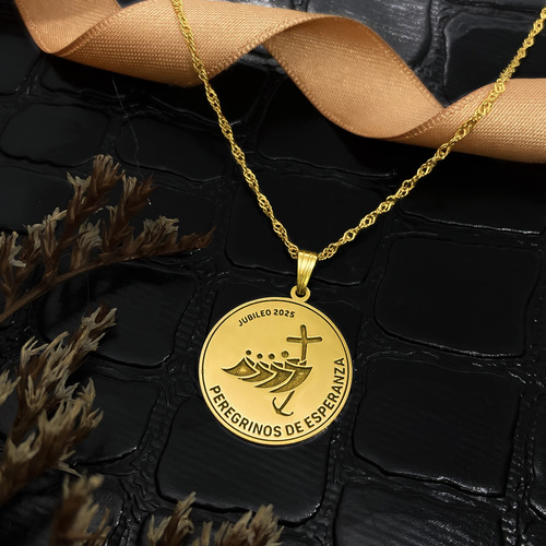 Cadena Y Dije Jubileo Peregrinos De Esperanza Oro 18k Oro 18k 45 Cm