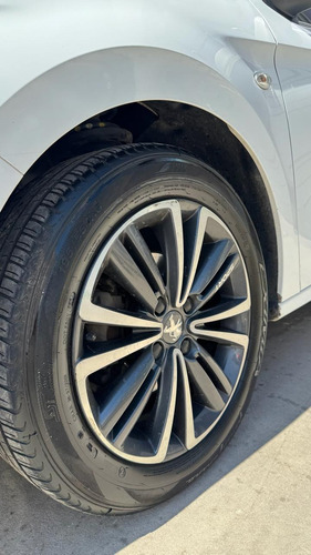 Peugeot 301 1.6 Allure