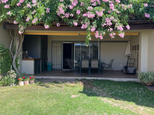 Casa En Venta En Maipu