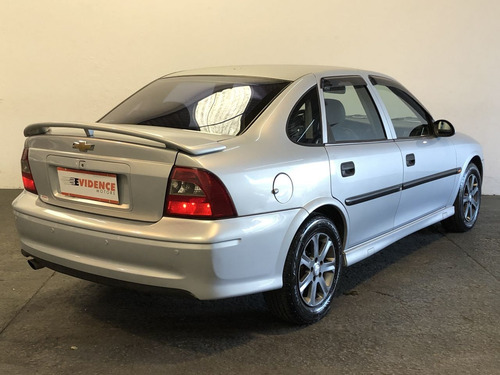 Chevrolet Vectra Sedan 2.2 16v 4p Gls