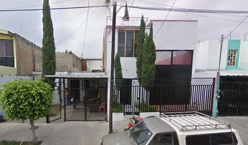 Casa De Oportunidad En Jose R Osorio Num 4316, Lte 34, Mza 228, Zona 1, Col. Insurgentes Ex Ejido Tetlan Ii, Cp. 44820,guadalajara,jalisco