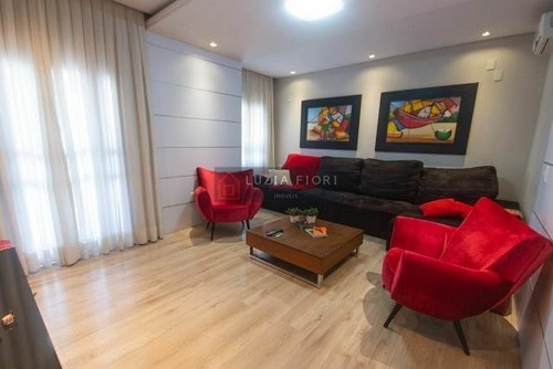 Imagem 3 de 13 de Rua Iririú - Residencial E Comercial - Excelente Sobrado Residencial Com Sala Comercial Mobiliada De Frente Para A Rua. Averba - 163 - 69962088