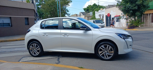 Peugeot 208 1.6l Feline Tiptronic