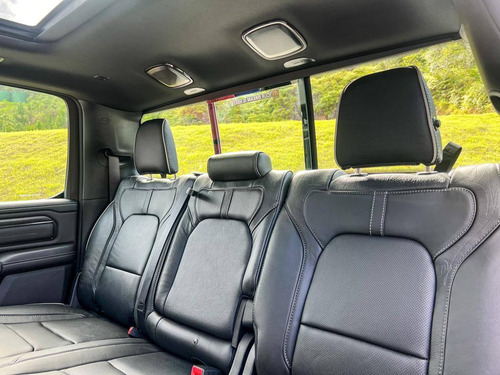 RAM 1500 Limited Night Edition 5.7 V8