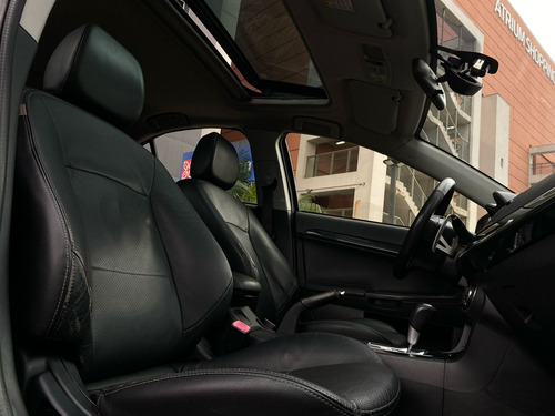Mitsubishi Lancer 2.0 4p