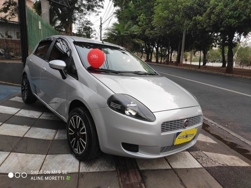 Imagem 2 de 6 de Punto 1.4 Elx 8v Flex 4p Manual