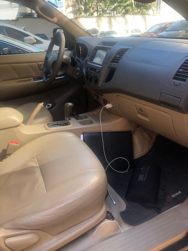 Toyota Hillux Sw4 Gasolina7 Lugares