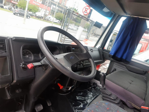 Imagem 4 de 13 de Ford Cargo 816 S 2013 Bem Novo!!