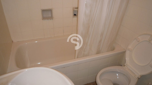 Apartamento En Peninsula, 2 Dormitorios *- Ref: 3394