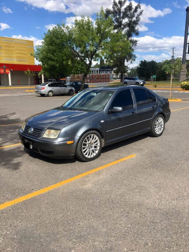 Volkswagen Bora 1.8 T Highline Cu