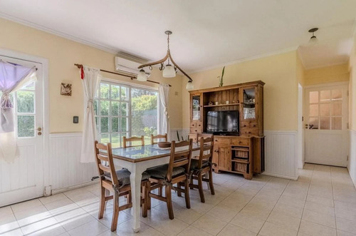 Chalet Barrio Ex Malibu - 3 Dorm - 2 Esc - Jardin Libre