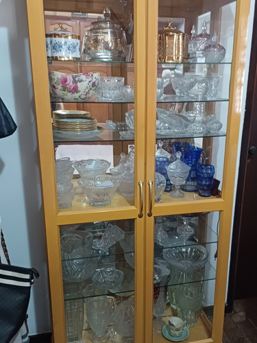 Grande Vaso De Mesa Em Cristal Trabalhado (Usado)