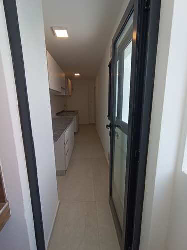 Imagen 7 de 22 de Nueva Cordoba, 2 Dormitorios, 2 Baños, Balcón Con Asador A Estrenar