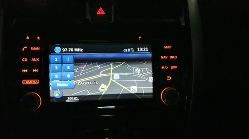Imagem 3 de 7 de Nissan March 2016 1.6 16v Sl 5p