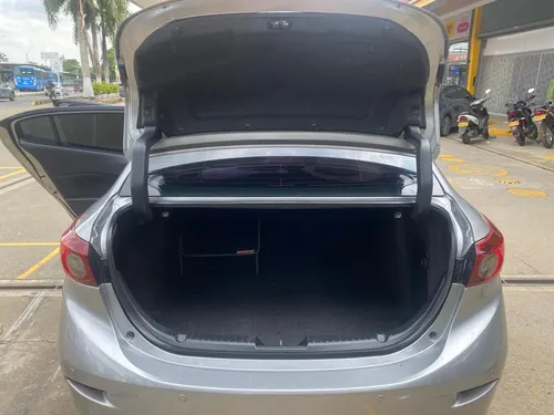 Mazda 3 2.0 Touring At