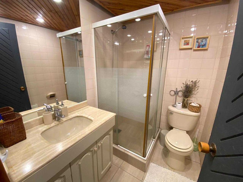 Vendo Amplio Departamento Duplex Pucon (90988)