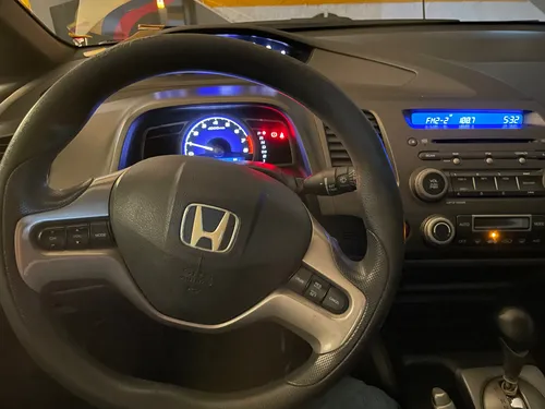 Honda Civic 1.8 Ex 4 p