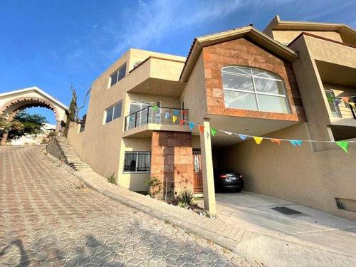 Casa En Condominio En Venta En Milenio Iii, Querétaro. 