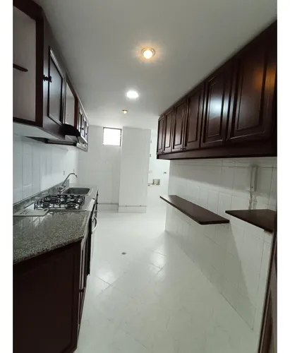Vendo Apartamento En Edificio Portal De Vizcaya