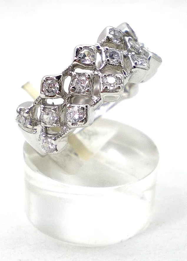 Anillo De Plata 925 Y Zafiros Blancos Art001