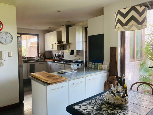 Casa Emplazada En Condominio Los Maitenes - Melipilla