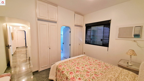 Imagem 6 de 21 de Apartamento Na Praia Das Pitangueiras - Guarujá - Calçadão - Vista Para O Mar - 4 Dormitórios (3 Suítes) - Sala Para 3 Ambientes - Sacada - Vagas - Ap05779 - 69283713