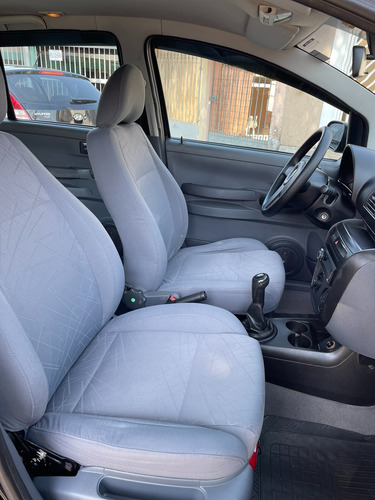 Volkswagen Spacefox 1.6 Plus Total Flex 5p