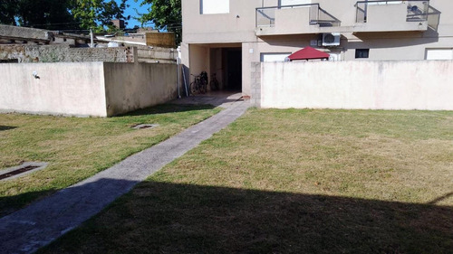Ph En Venta - 1 Dormitorio 1 Baño - Saladillo