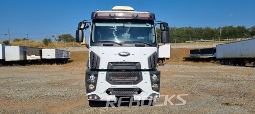Imagem 1 de 13 de Ford Cargo 2842 6x2 2015/15 40327km (8920)