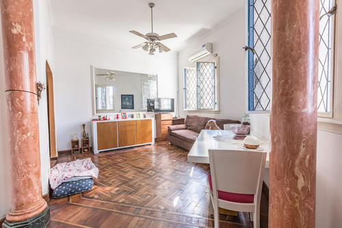 Venta Casa 5 Ambientes De Estilo | Excelente Estado| Luz | Detalles De Calidad | Caballito