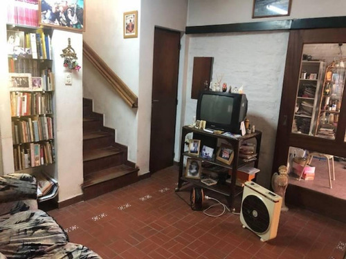 Imagen 7 de 21 de En Venta. Amplia Casa 4 Dorm, Patio Y Terraza Plano Y Excrit