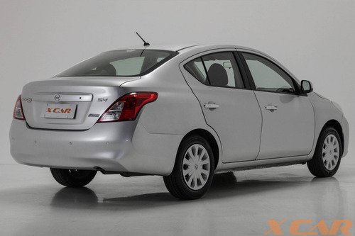 Nissan Versa 1.6 16v Flex Sv 4p Manual Prateado