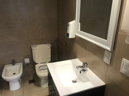 Imagen 16 de 30 de Alqulier Oficina Esquinero De 181m2 Libertador Y Olazabal (starbucks) Impecable Lista!