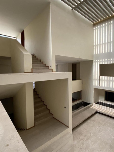 Lujosa Casa En Venta De 10 Dorm. En Las Condes