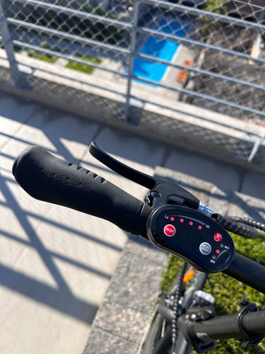 Bicicleta Eléctrica Plegable Enova 250v/40km Shimano Rod 20 Negro (Usado)