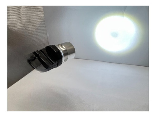 Imagen 4 de 6 de Led Con Proyector De Luz 13 Watts 7443-cp