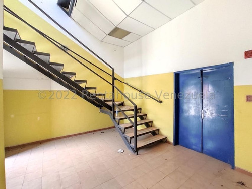 Imagen 8 de 12 de Galpon En Venta En Zona Industrial San Crispin Aragua 22-26986 Irrr