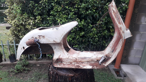 Imagen 2 de 9 de Vespa Struzzo
