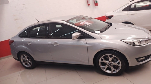 Ford Focus 2.0 Fastback Se 2019 Automatico Sedan Prata Novo