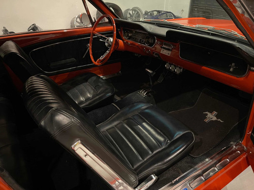 Imagen 7 de 9 de Ford Mustang Convertible