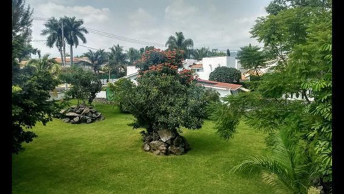Terreno En Venta Con Construcción, En Xochitepec Mor