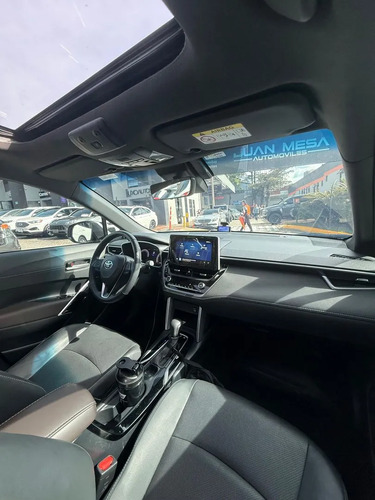 Toyota Corolla Cross Se-g Hybrid Tp 1800cc 7ab 4x2 Ct 2025