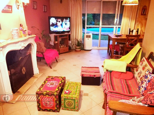 Imagen 3 de 14 de Casa En Venta En Castelar