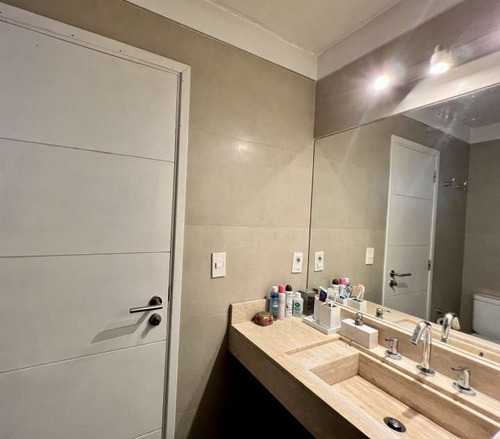 Venta De Casa De 4 Dormitorios En Punta Carretas. 2gjes