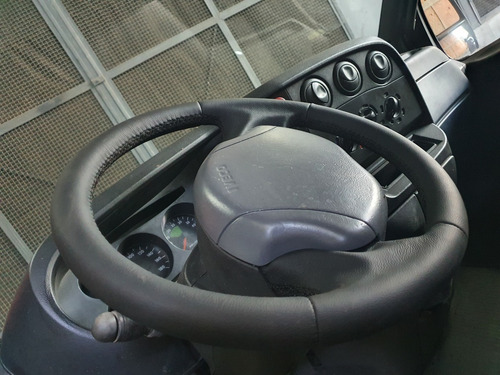 Imagem 8 de 13 de Iveco Daily 45s16 Minibus