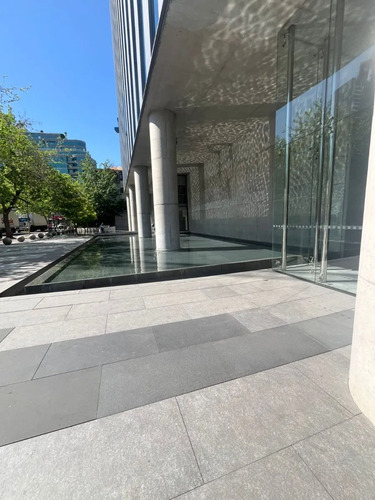 Local Comercial Con Terraza Para Habilitar En Providencia