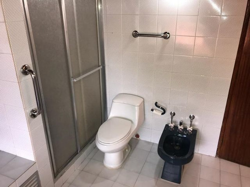 Imagen 4 de 15 de Casa En Venta En Prados Del Este 22-2115 Caro Fermoso 0424-2083128
