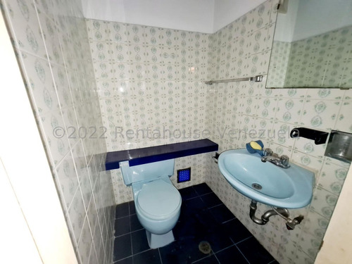 Imagen 14 de 28 de Casa Para Remodelar En Los Palos Grandes