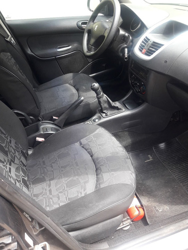 Peugeot 207 2011 1.4 Xr Flex 5p