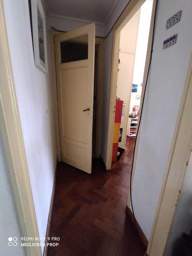 Departamento De 2 Ambientes En Venta En Parque Centenario
